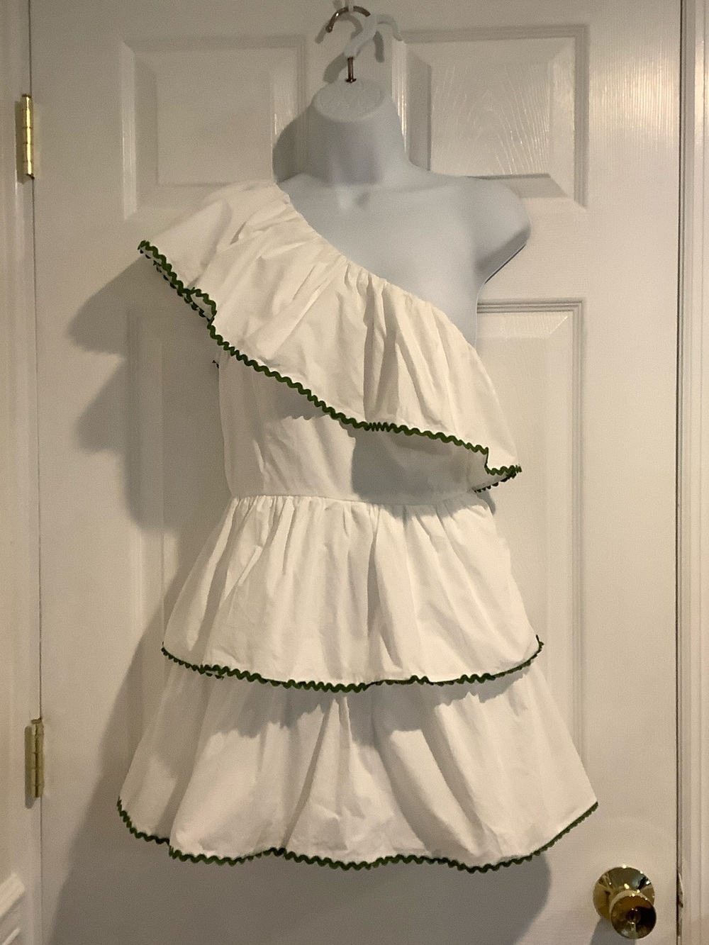 LULUS Cotton One Shoulder White/Green Ric Rac Ruffled Cute Twee Tiered Romper S